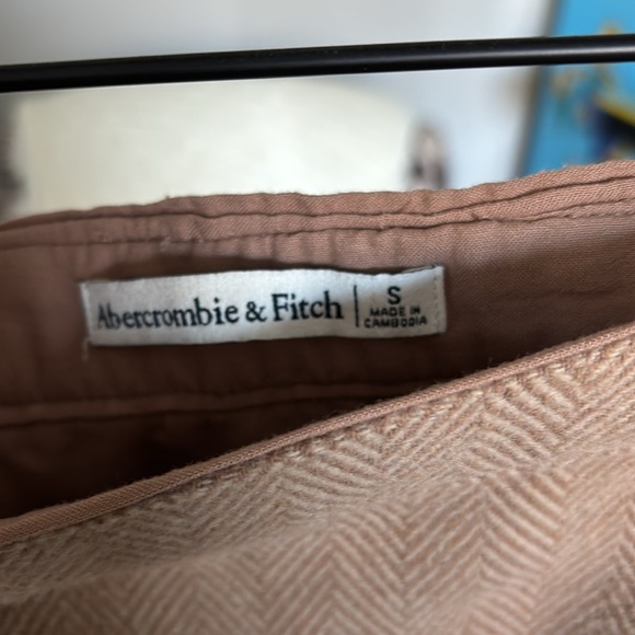 A&F herringbone print skirt - Picture 3 of 7